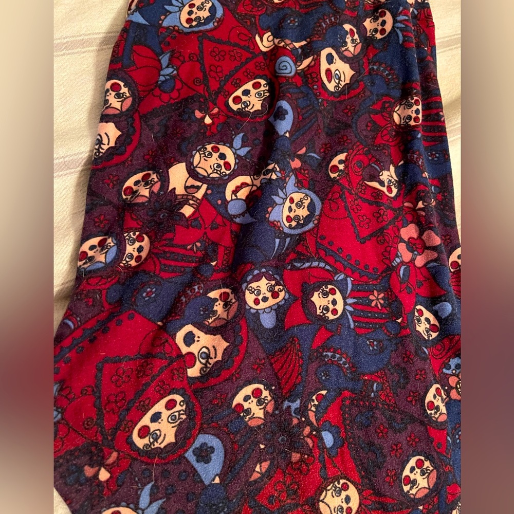 Rare Russian Nesting Dolls LuLaRoe leggings!